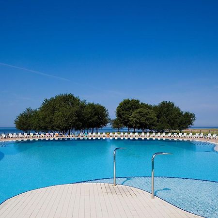 Apartments Polynesia Plava Laguna Umag Exterior foto