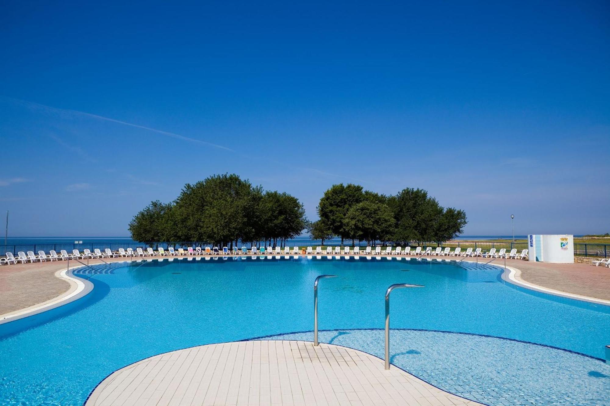 Apartments Polynesia Plava Laguna Umag Exterior foto